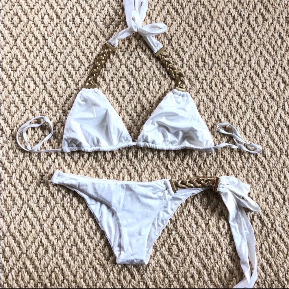 Beach Bunny Bronze Kardashian White/ Gold Bikini